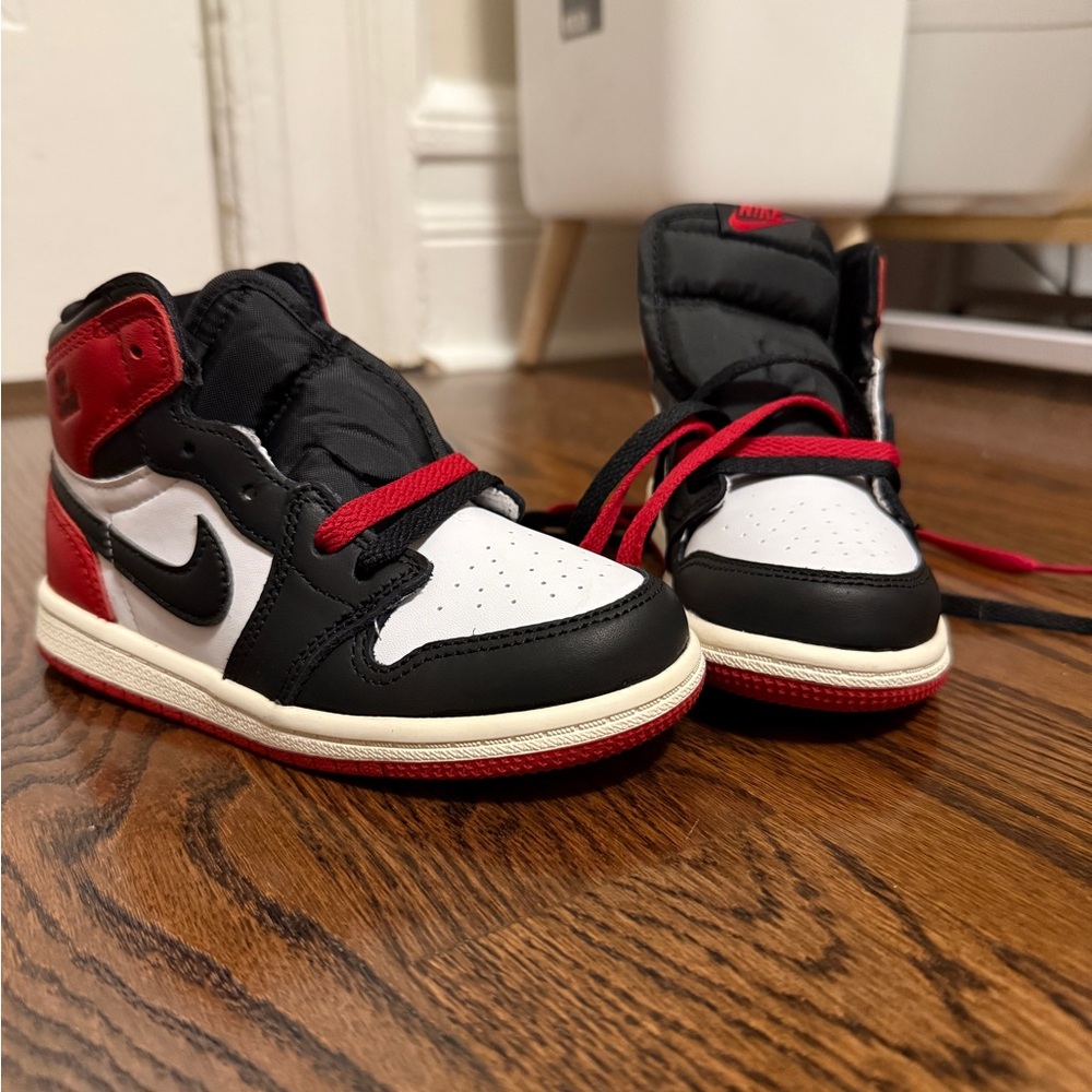 Brand New Jordan 1 Retro OG “Black Toe Reimagined” - Picture 5 of 6
